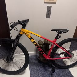 Trek Marlin 7 Bicycle 