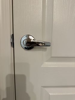 12 Handles and 30 Hinges Chrome