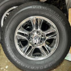 Lexus OEM Chrome Wheels 17” Set s