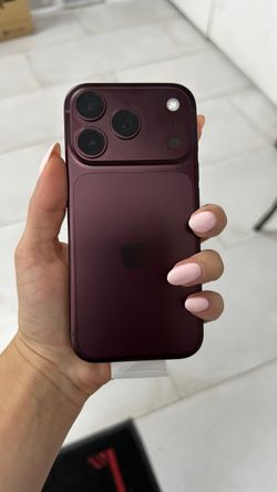 iPhone 18 pro max 256GB unlocked only $50 down!