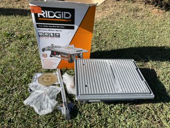 New RIDGID 6.5 Amp Corded 7 in. Table Top Wet Tile Saw Anti-Splash System
