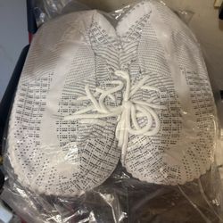 Brand New Sneaker Snippers New