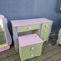 Girls Bedroom Set