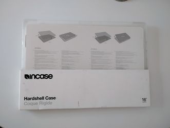 Incase Hardshell Dot Case for 16" MacBook Pro (2019/2020) - Clear