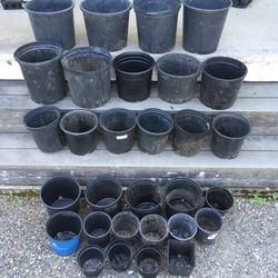 Lot of 30 Assorted Size Black Landscaping Nursery Garden Planter Pots