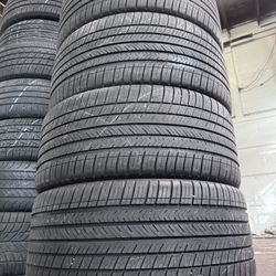 285/40R22 Michelin Pilot Sport All Season Tires 
