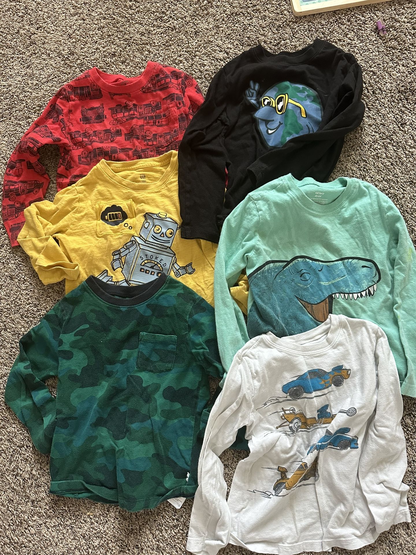 Boys 4T long sleeve tshirts