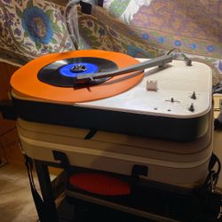 Portable Turntable Crosley With Carry Case 