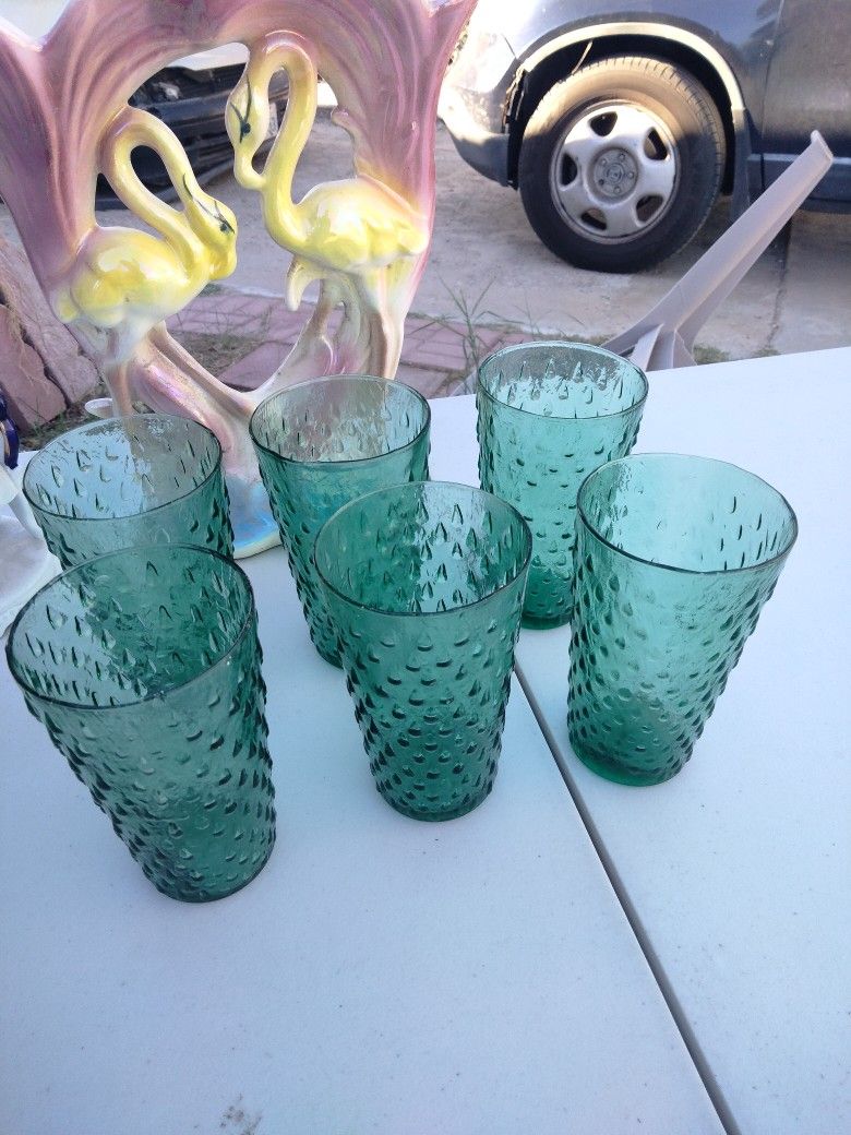 Vintage Glasses $2. Set