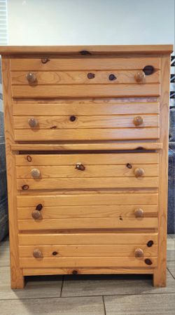 5-Drawer Wood Dresser