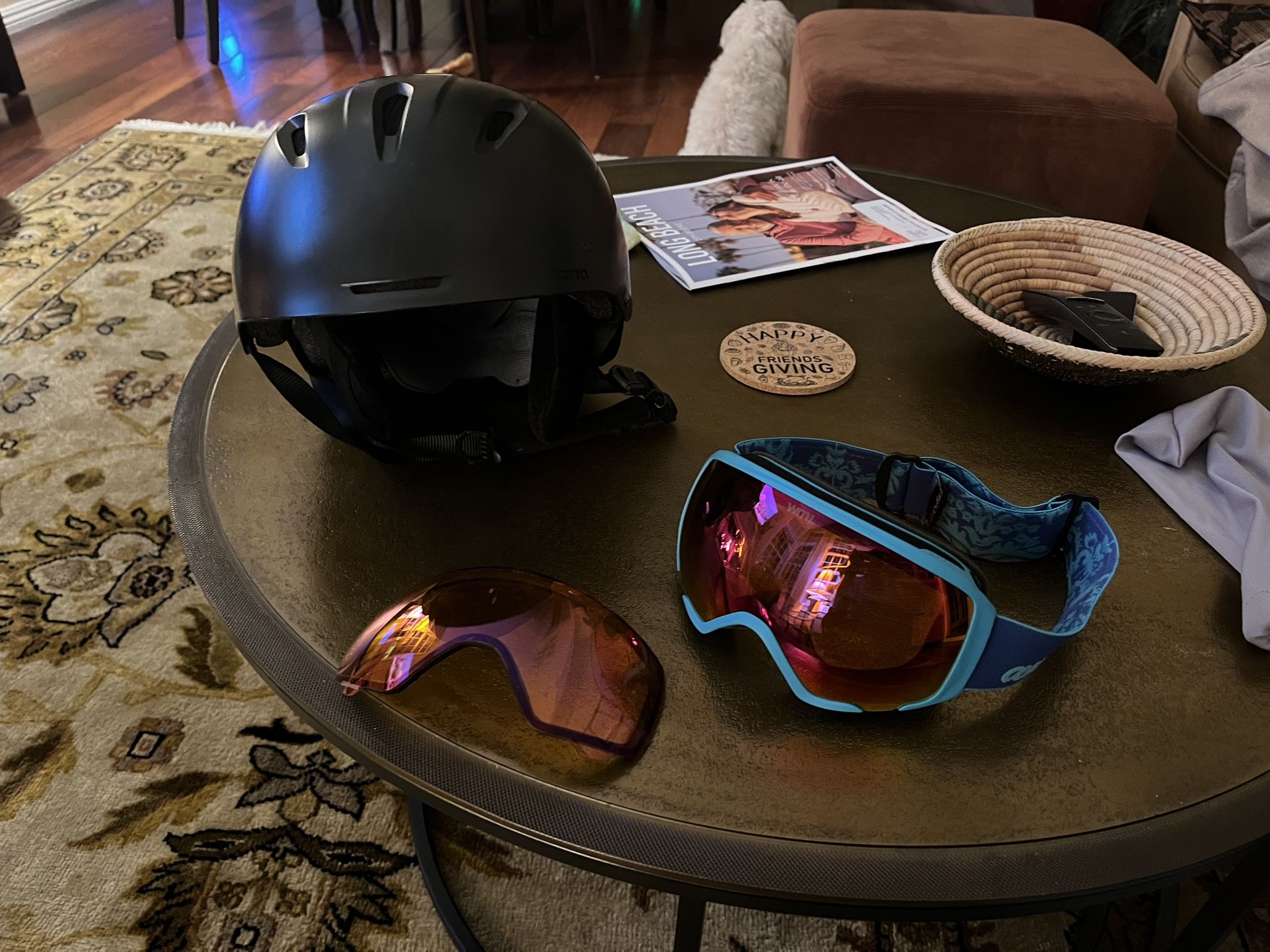 Ladies Ski Helmet & Goggles.
