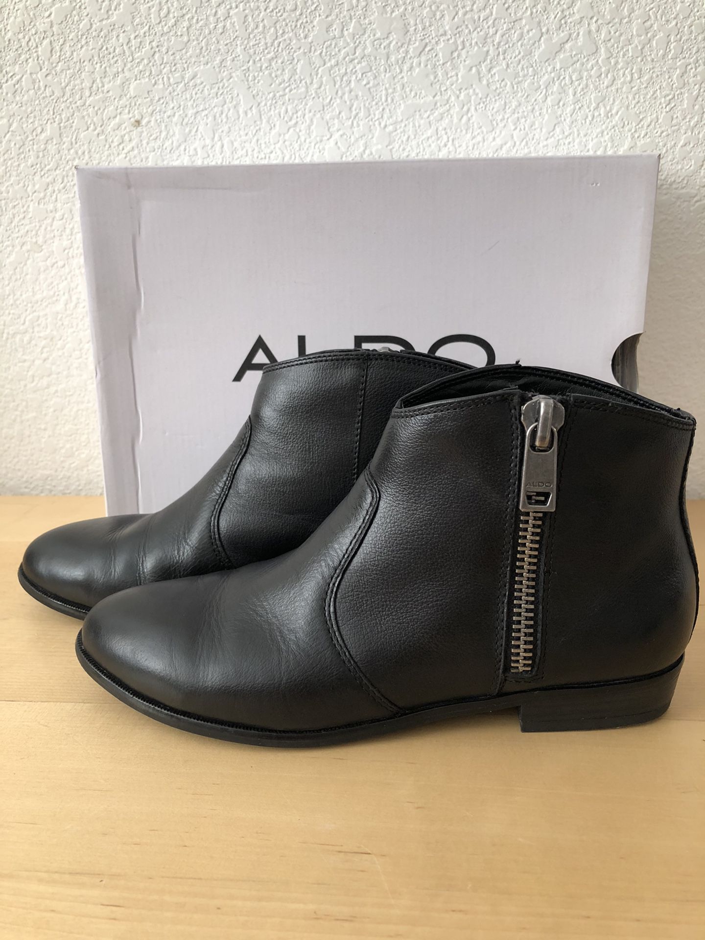 ALDO Leather Womens Mini Boots/ Black/ Size 7.5/ Original Retails $110.