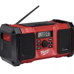 Milwaukee M18 Job Site Raído 