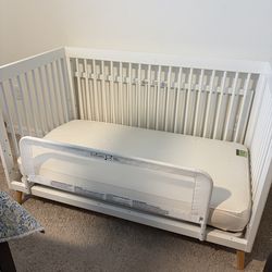 Like NEW crib w/ Sealy cotton infant mattress