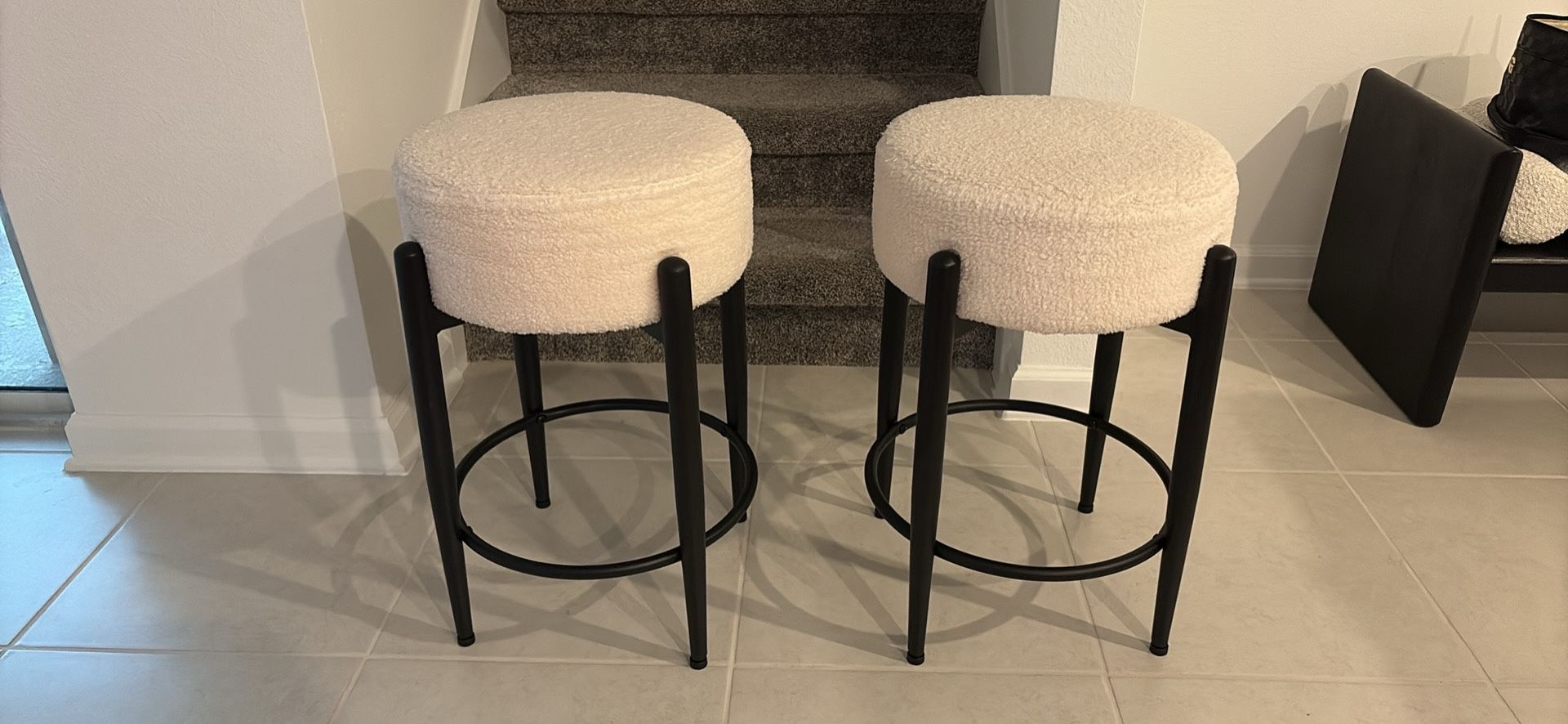 Set Of 2 Bar Stools Perfect Condition