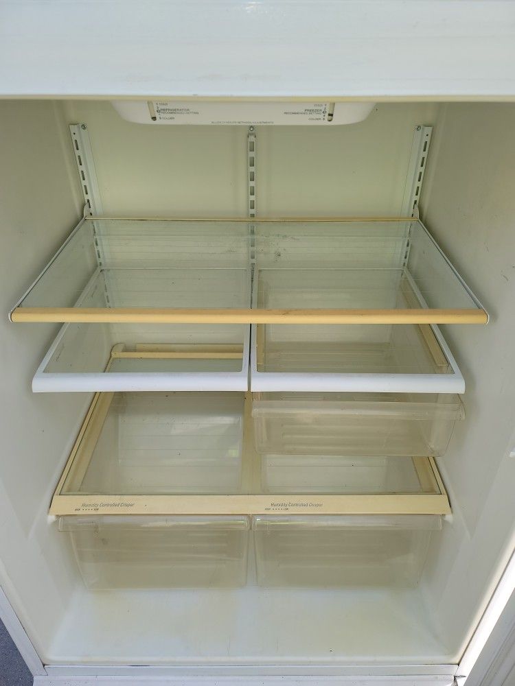 Reliable Whirlpool Refrigerator for Sale in San Bernardino, CA OfferUp