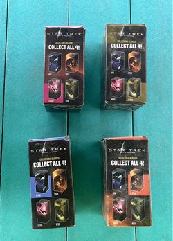 Star Trek Collectible Glasses Set of 4