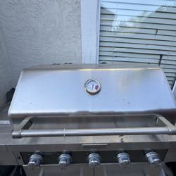 Kitchen aid Propane Barbecue