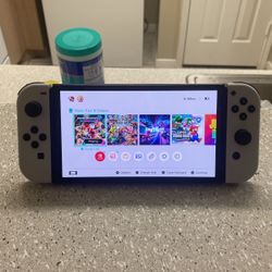 Nintendo Switch (OLED MODEL)