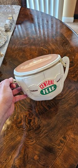 F.R.I.E.N.D.S Central Perk Coffe Cup Bag Purse Crossbody Loungefly / Collector / Memorabilia / HTF / Unique / Gift / Decorative / Freinds / Tv Show