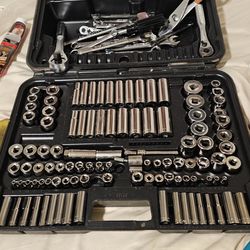 Craftsman one hundred and fifty nine piece mechanic tool set, complete with case