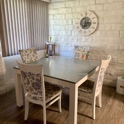 48” - 68” Wood/Extendable Dinning Table Set with 4  Contemporary Chairs and 46” Bench with Leaf Logo 