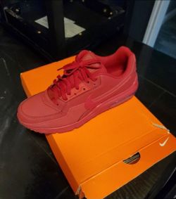 All red airmax size 10.5