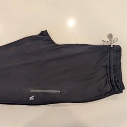Like NEW Vuori Mens Jogger Performance - Size XL Black - Pants Sweatpants 