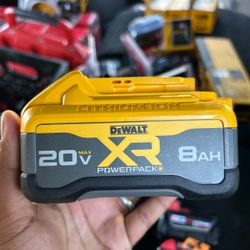 Dewalt 8ah power pack battery 