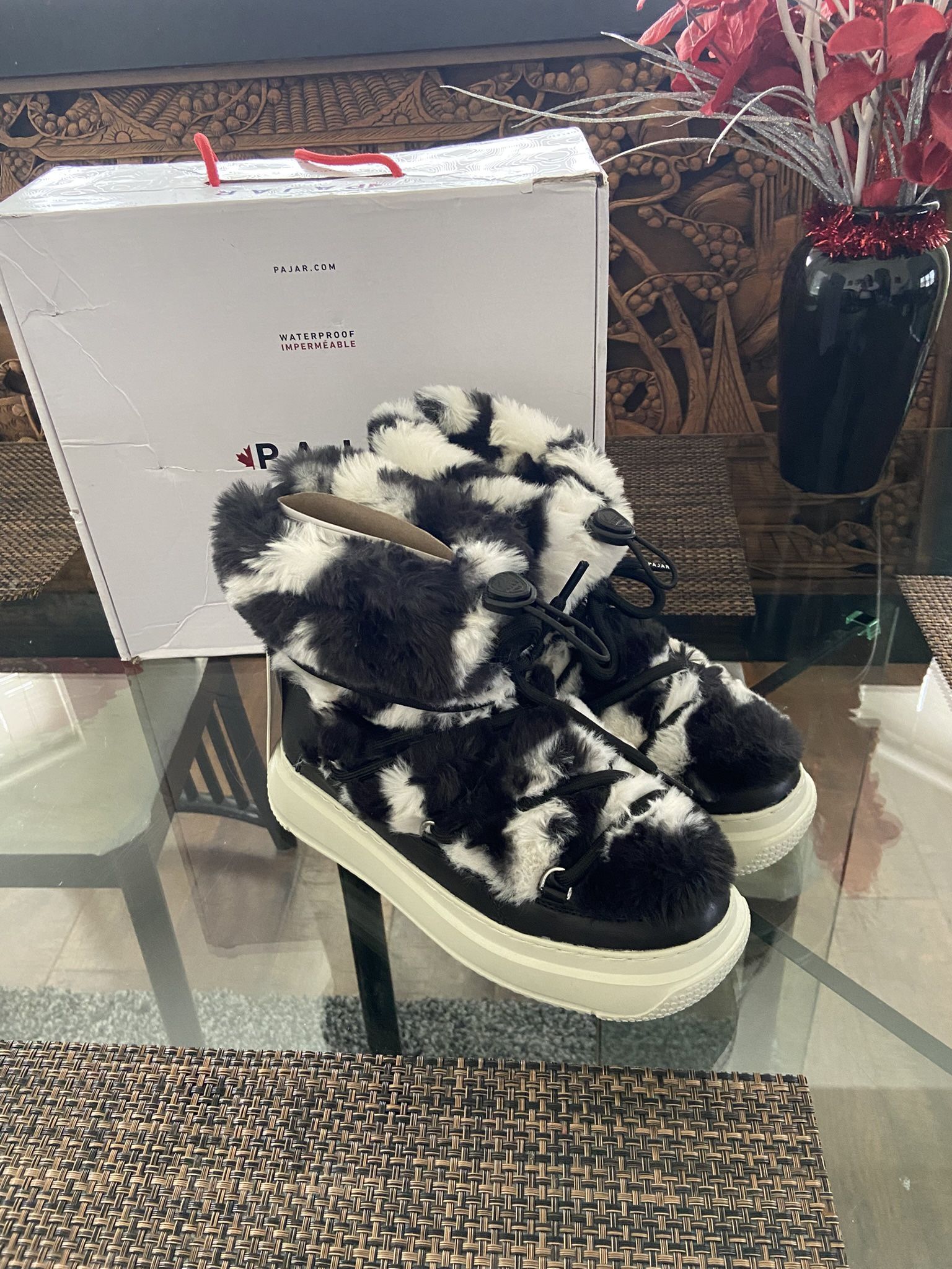 Brand New with tags & box! Pajar Gravita Faux Fur Boots - Houndsooth Fur Plum
