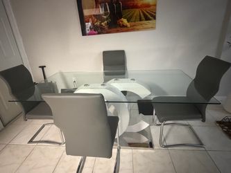 Dining room set