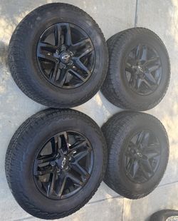Chevy Silverado Trailboss Wheels 18” with tires