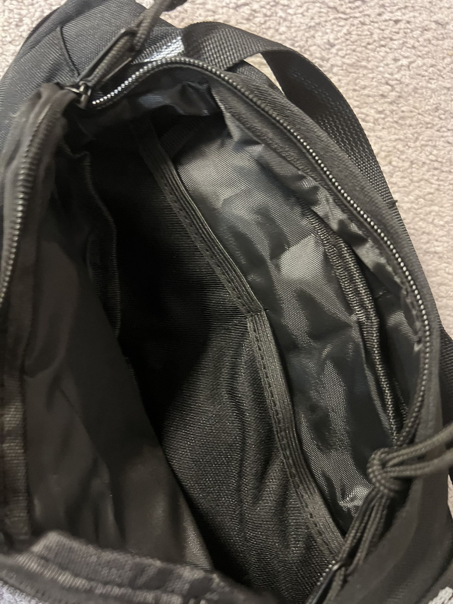 Supreme Waist Bag SS21 (black) for Sale in Smyrna, GA - OfferUp
