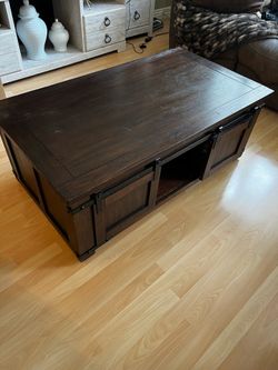 Coffee and side table
