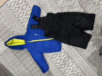 12m Snowsuit- Great Condition