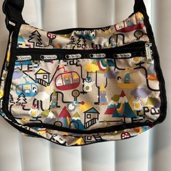 LeSportSac Small Crossbody Penguin and Gondola Beige Print Purse