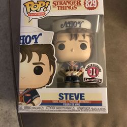 Funko pop exclusive stranger things baskin Robbin steve ahoy