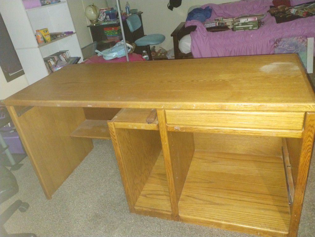 Solid Oak Wood Desk $60
