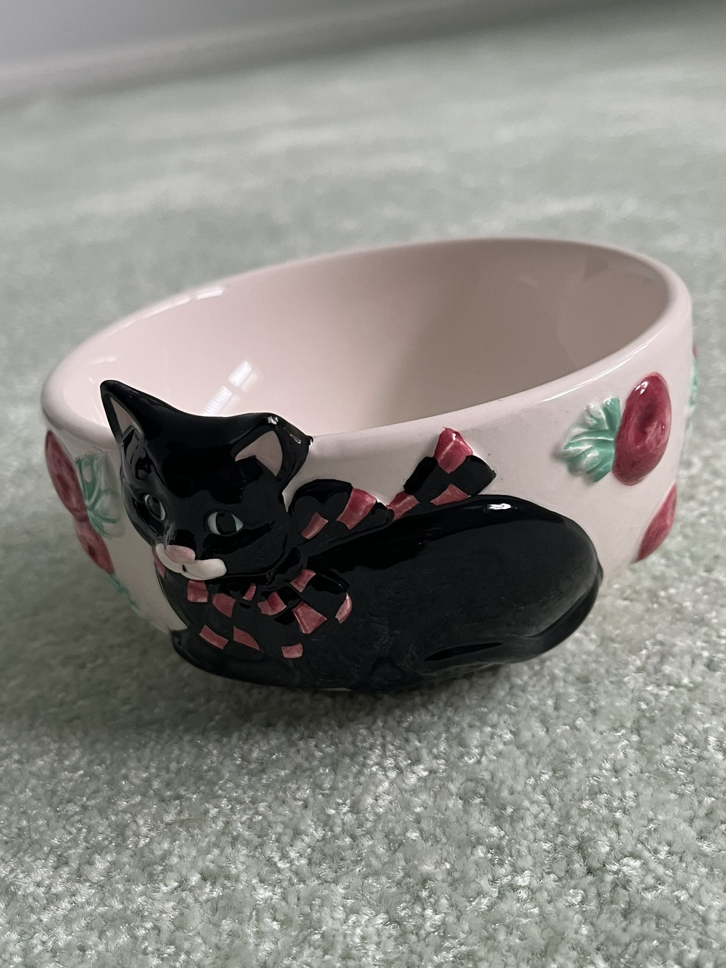 Black And White Cat Bowl With Pink And Black Bow By Wang’s International