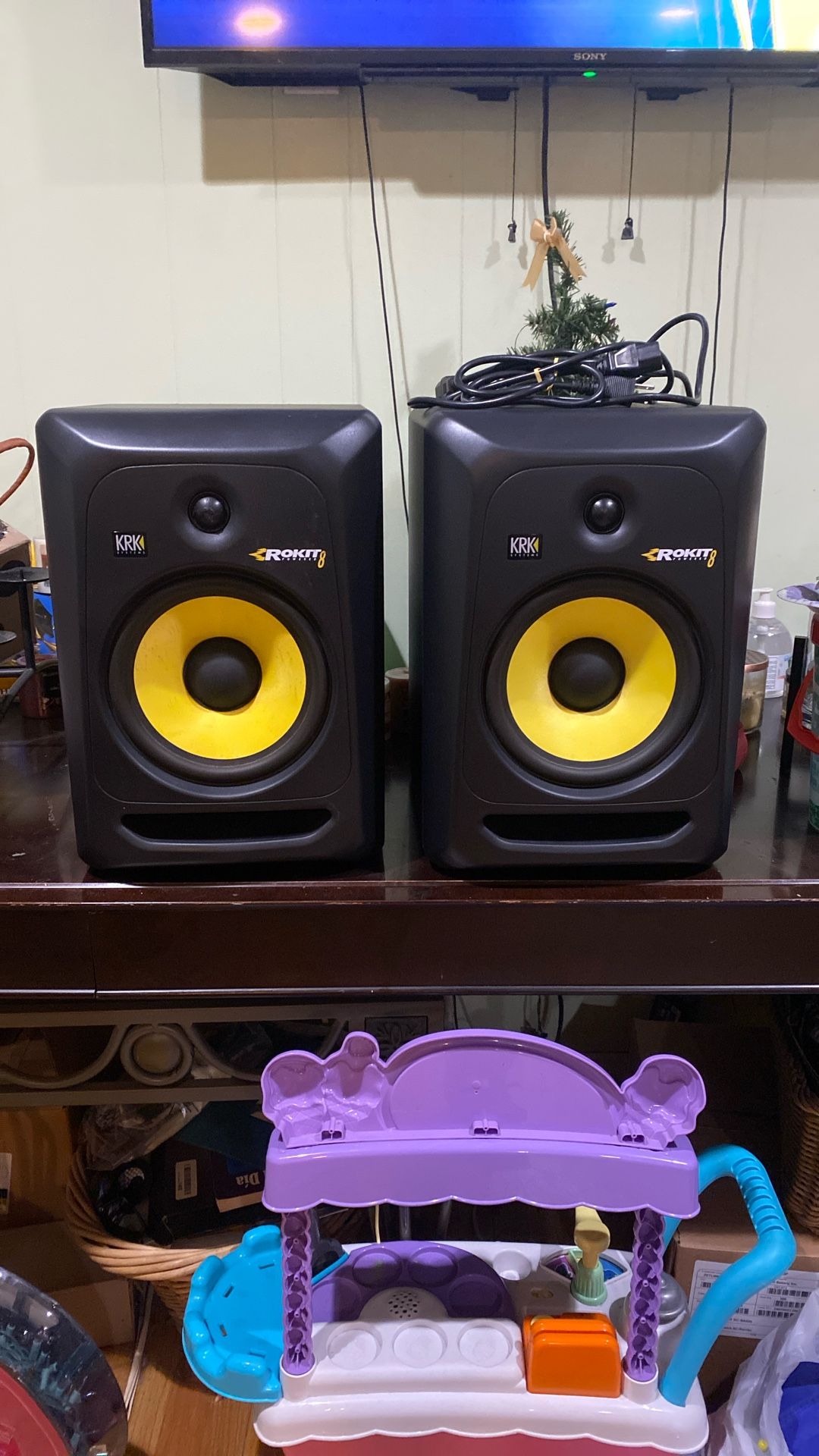 KRK Rokit Powered 8 Studio Monitor Speakers