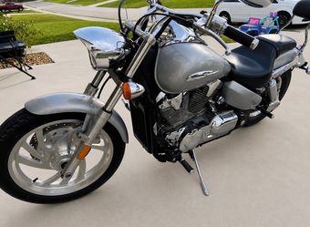 2004 honda VTX 1300cc
