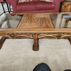 Set Of 4 Solid Wood Tables And 2 Table Lamps