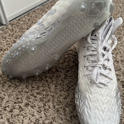 Under Armour Metallic Silver Football Cleats Size 11