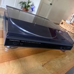 Audio-Technica Fully Automatic Turntable
