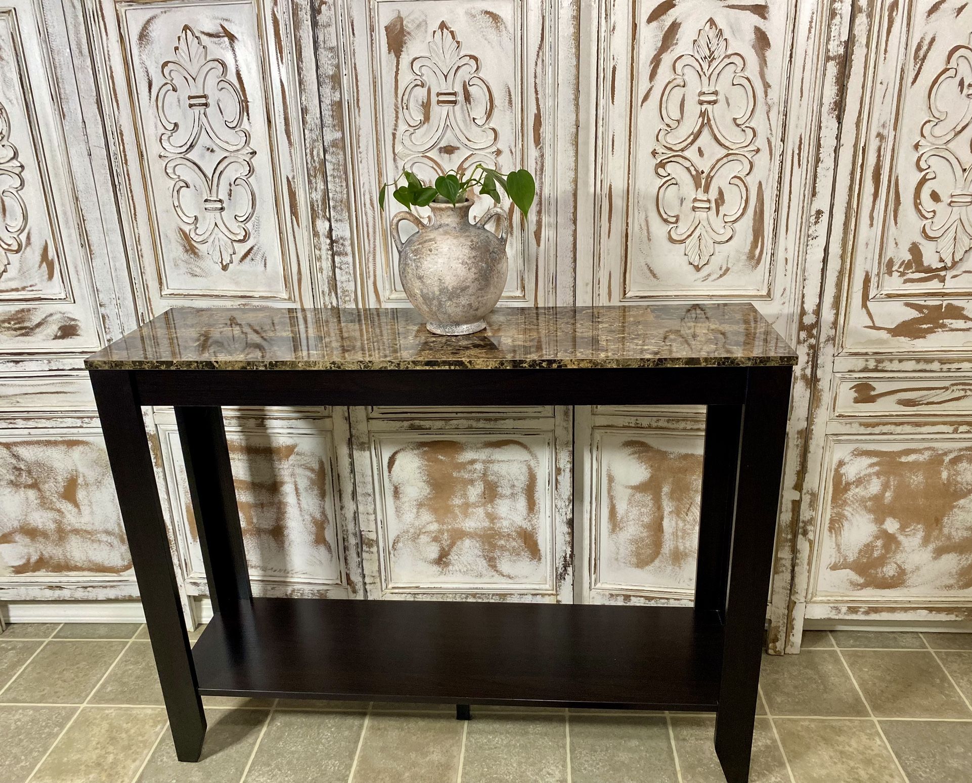FREE DELIVERY 🚚 Entry Table 