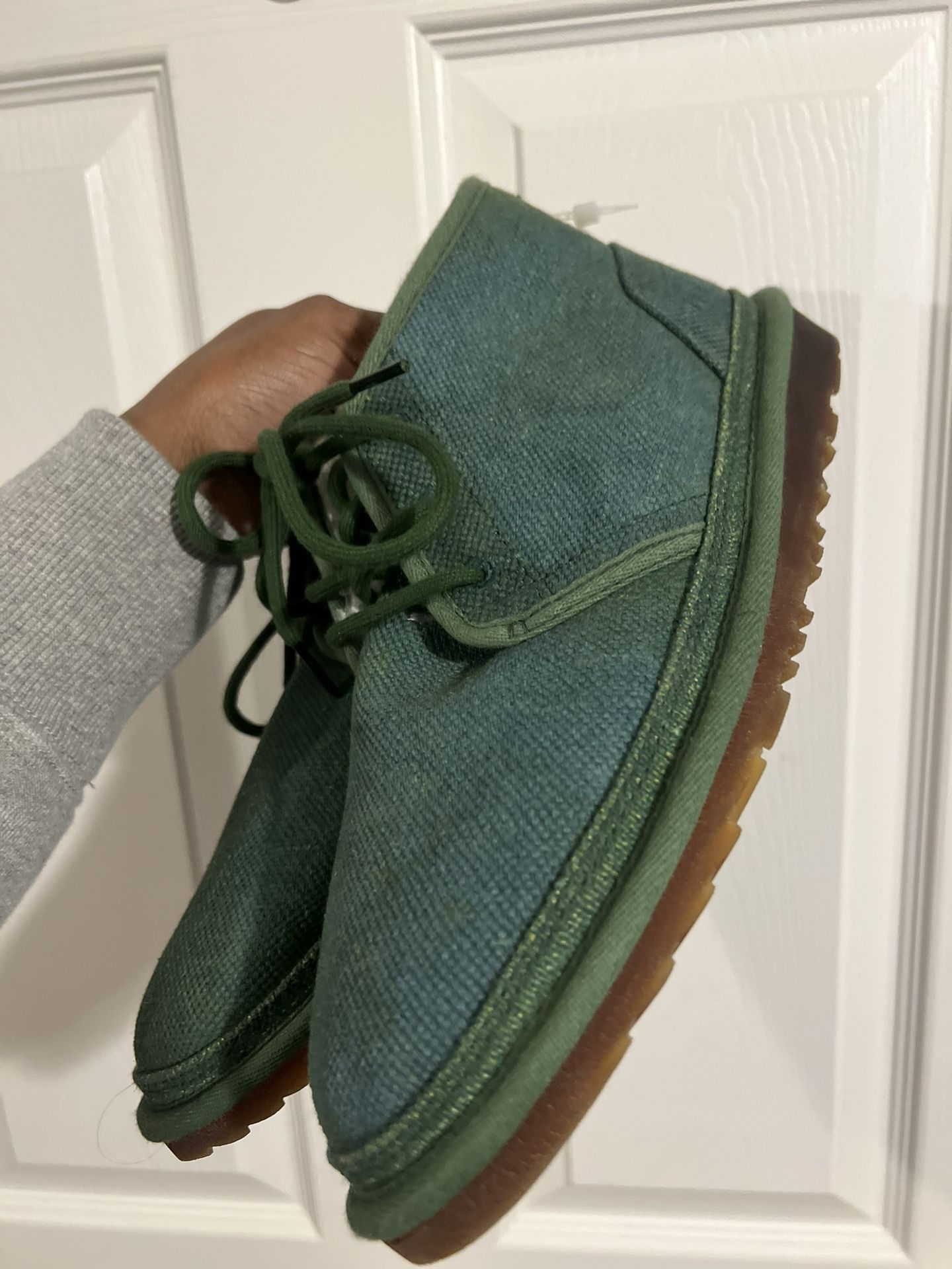 Plant based UGG Collection Men Size 9