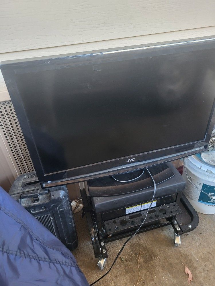 Jvc 29 Inch TV W/ Built In Dvd Player