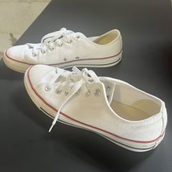 Woman’s Converse 