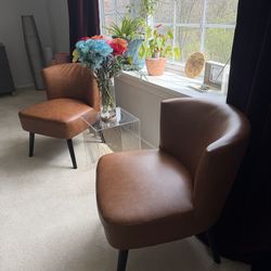 Mid‑Century Modern Faux Leather Chairs – Set of 2 (Great Condition)