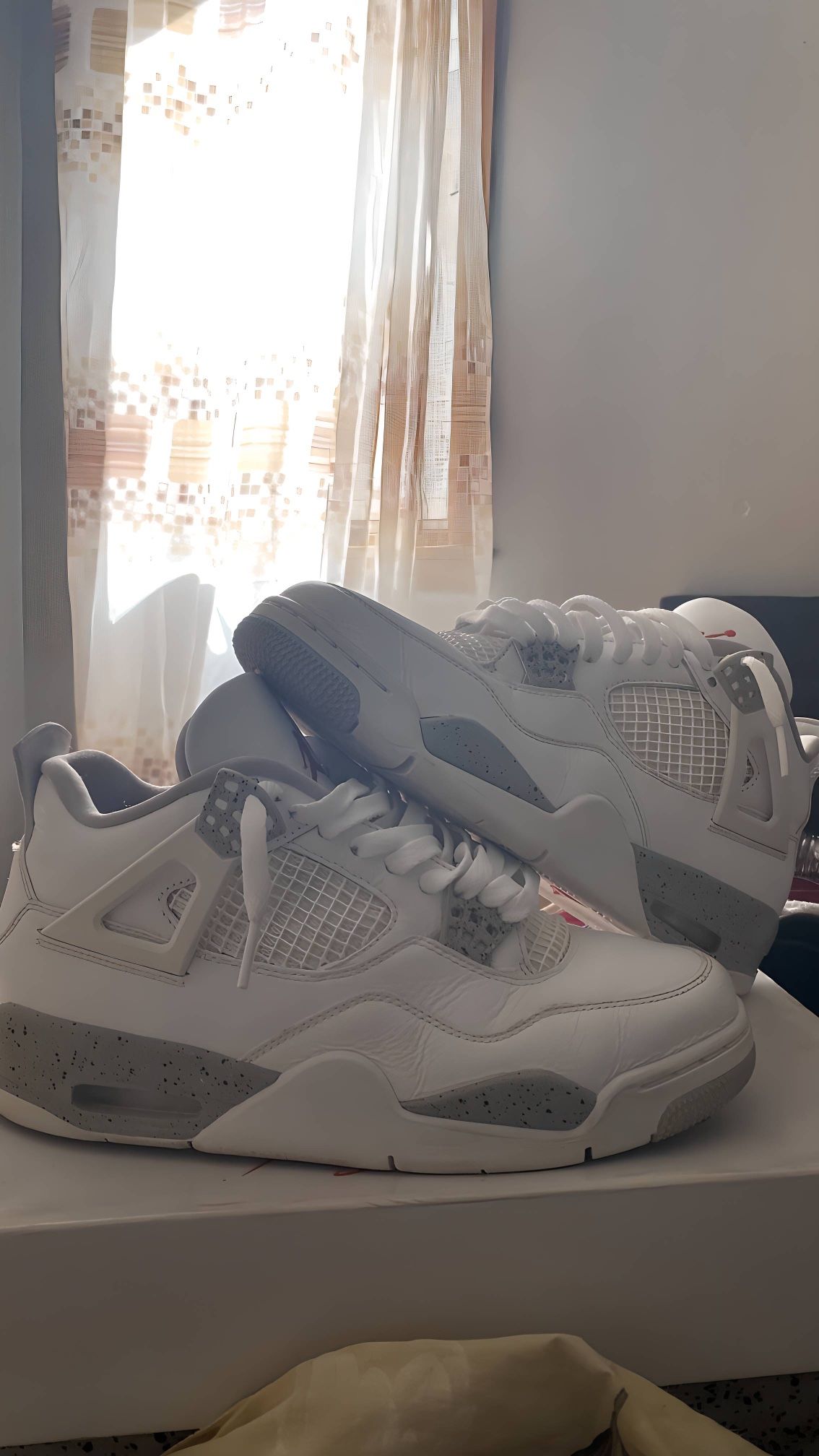Jordan 4 White Oreo Size 9